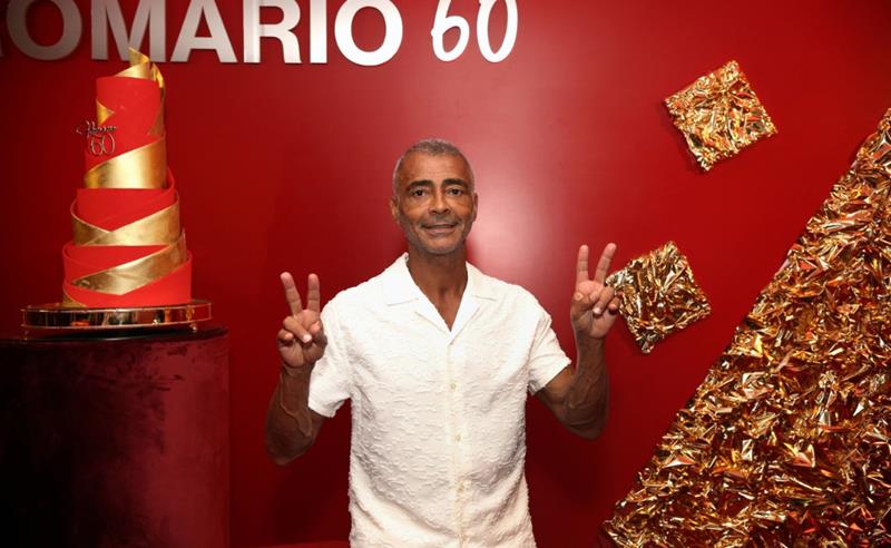Romário chega aos 60 celebrando a própria essência: liberdade, família e paz